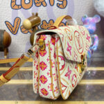 Louis Vuitton Pochette Metis M11461 Peachblow